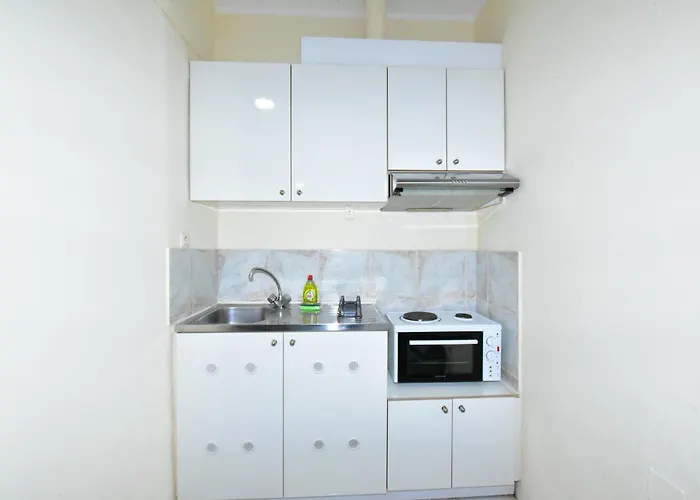 Alitocatos خانيا