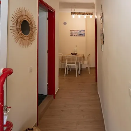 Daire Alitocatos Hanya