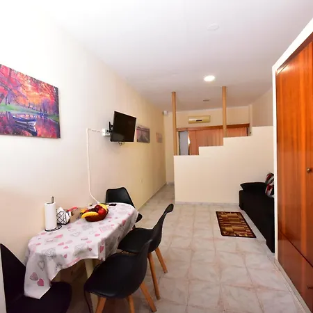 Alitocatos Apartment *