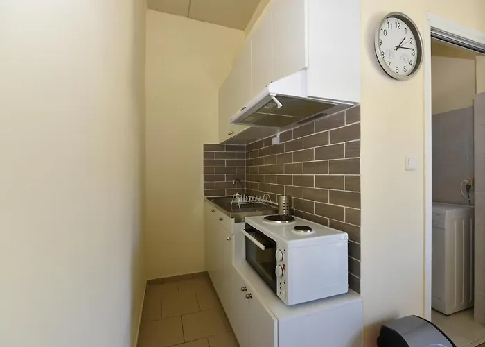 Alitocatos * ハニア